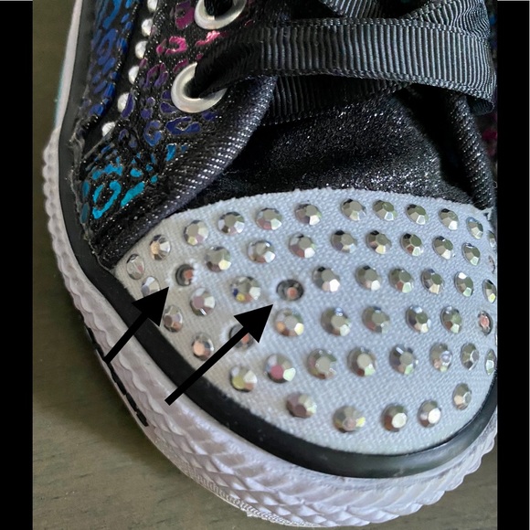 Girls Skechers Twinkle toes low top sneakers 💕 - Picture 4 of 11